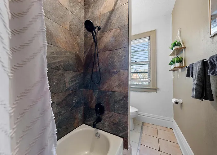 Merion Village Residences - Escape The Hustle & Bustle * Columbus